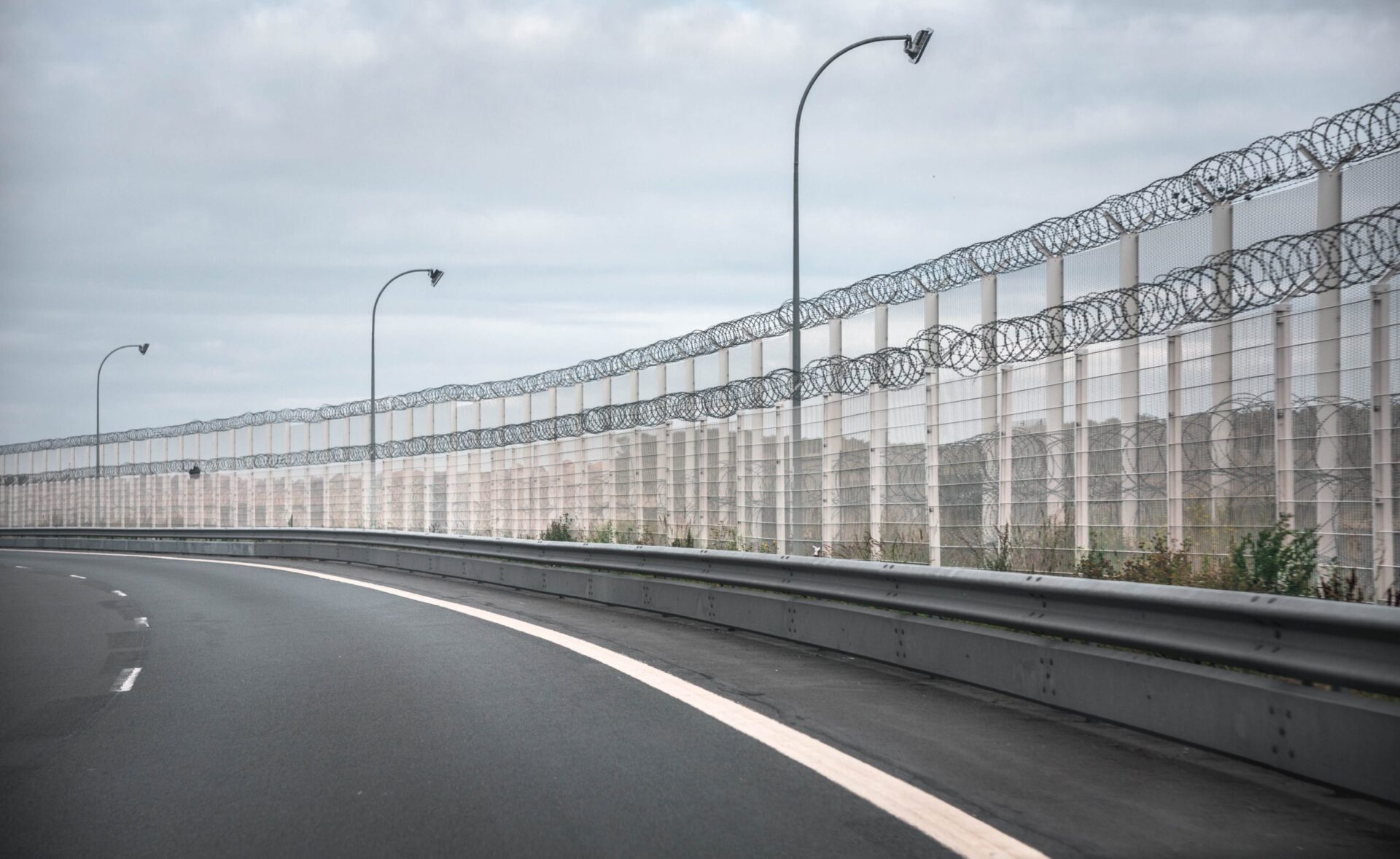 Photo of a wire fence